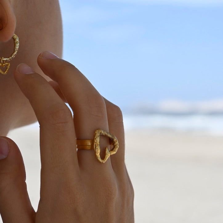 Anillo Infiniti Gold Heart