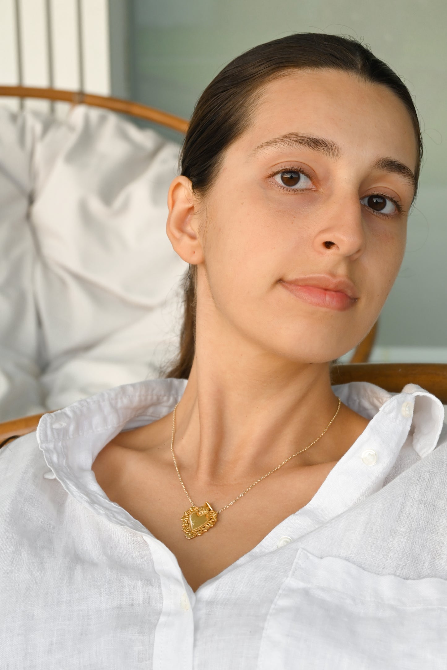 Colonial Pendant