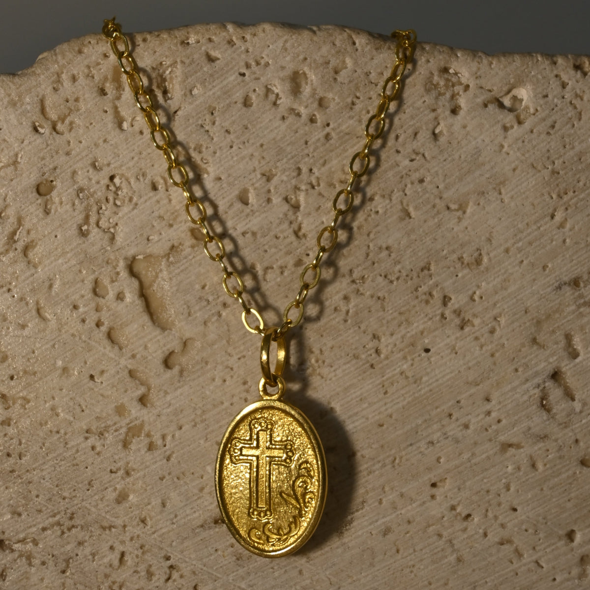 Cadena Virgen de Montserrat