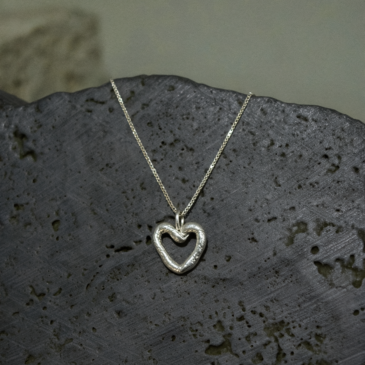 Cadena Infiniti Heart