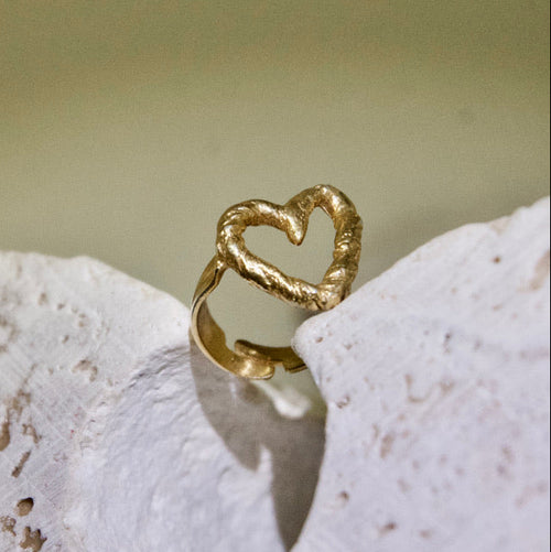 Anillo Infiniti Gold Heart