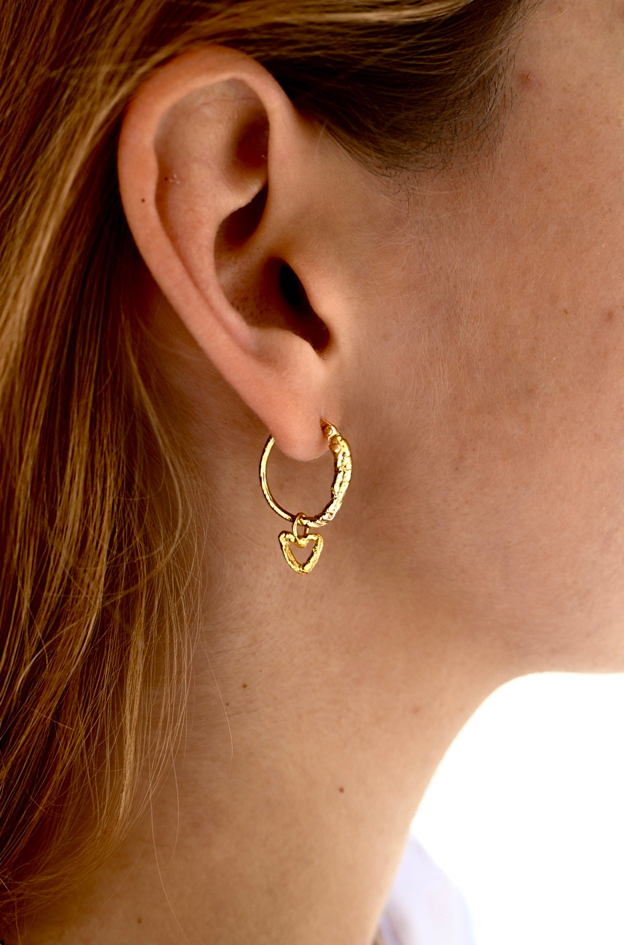 Aretes Infiniti Hoop Hearts